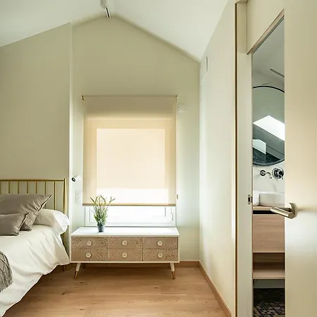 Atico Con Terraza En Santander. Turisticos Lapera En Santander